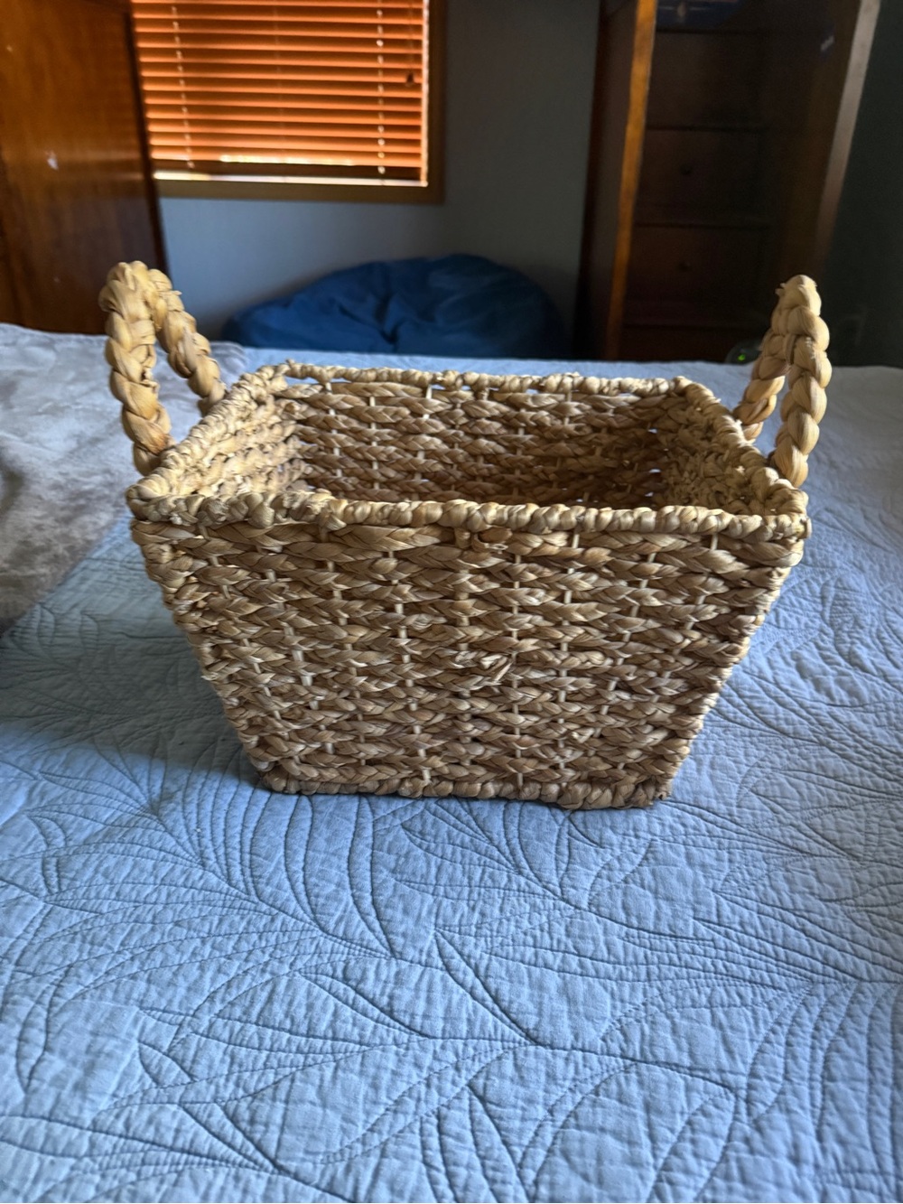 Woven Seagrass Storage Basket with Handles - Natural MEDIUM SIZE